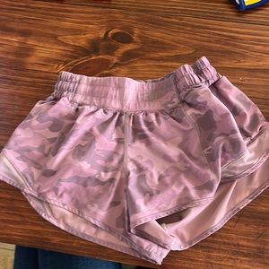 pink camo lulu shorts
